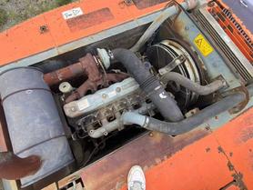 Buy Hitachi EX200-5 Used Excavator / 4 Buy Hitachi EX200-5 Used Excavator / 4