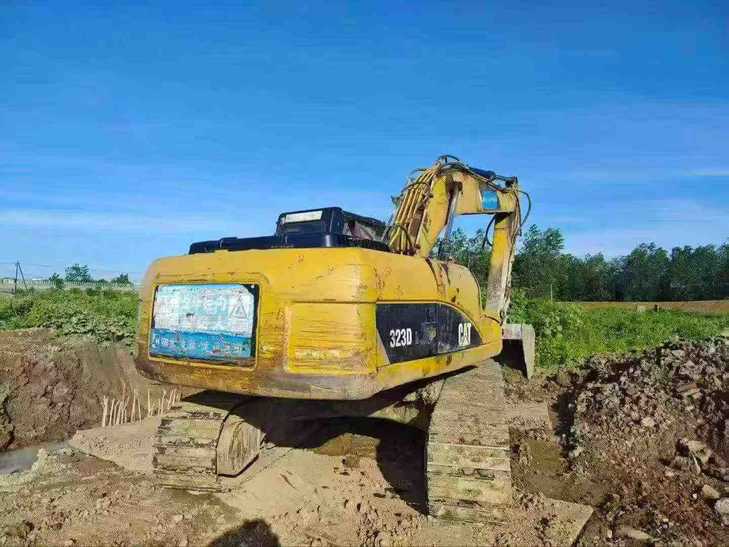 Buy Caterpillar Used Excavator / 1