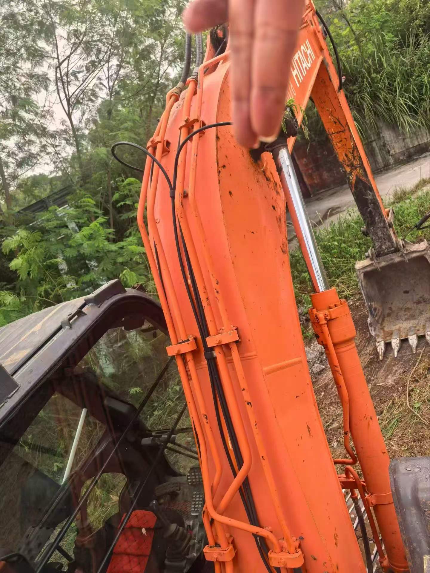 Buy Hitachi ZX130-5A Used Excavator / 4