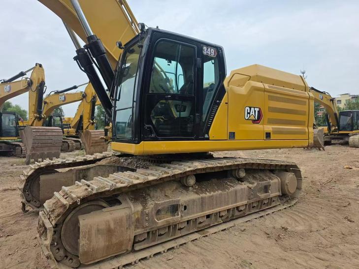 Buy Caterpillar Used Excavator / 1