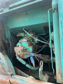 Buy Kobelco SK200-5.5 Used Excavator / 3 Buy Kobelco SK200-5.5 Used Excavator / 3