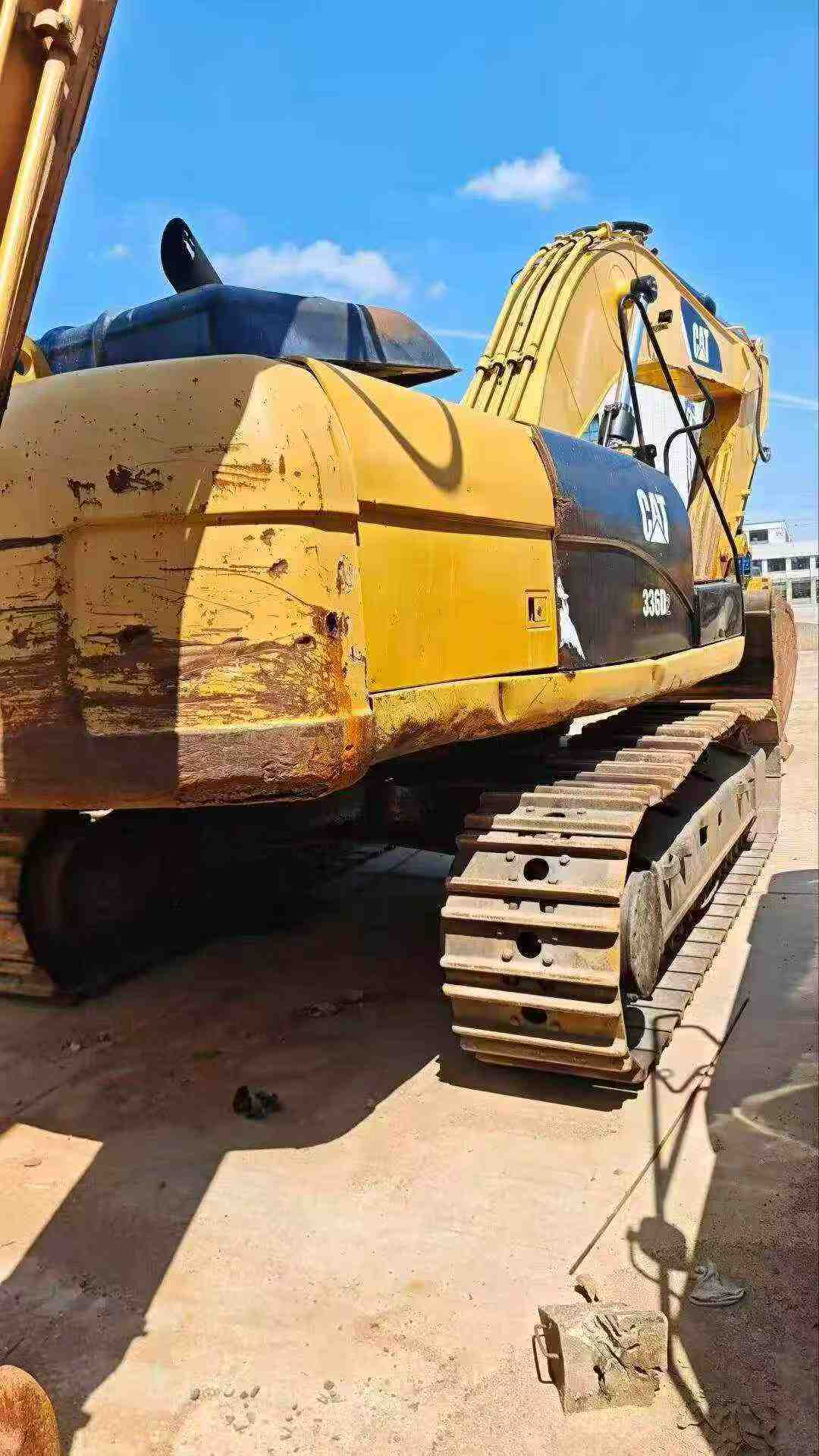 Buy Caterpillar Used Excavator / 3