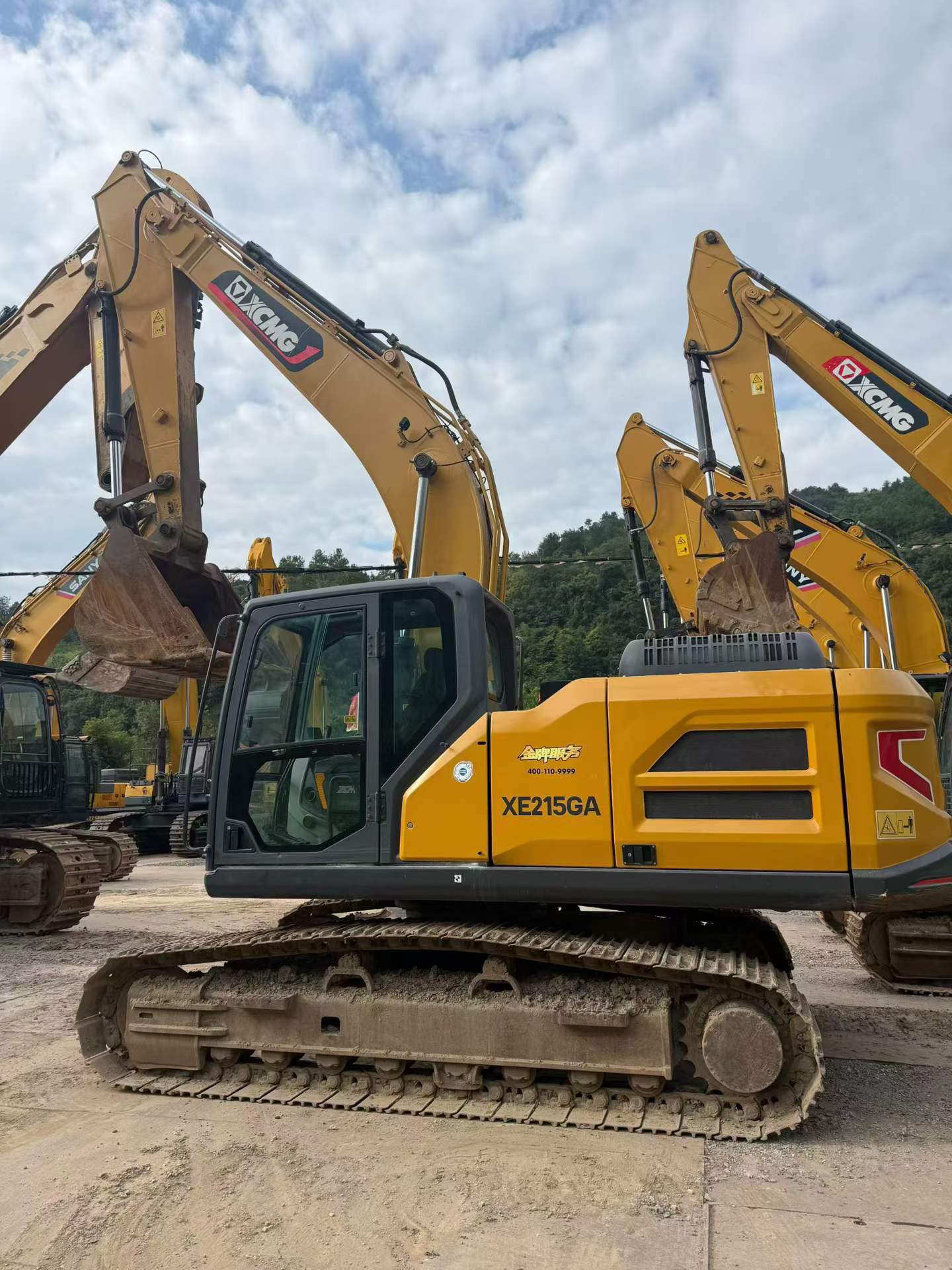 Buy XCMG XE215 Used Excavator / 6