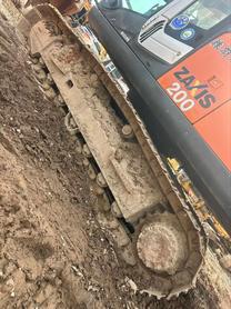Buy Hitachi EX200-3 Used Excavator / 5 Buy Hitachi EX200-3 Used Excavator / 5