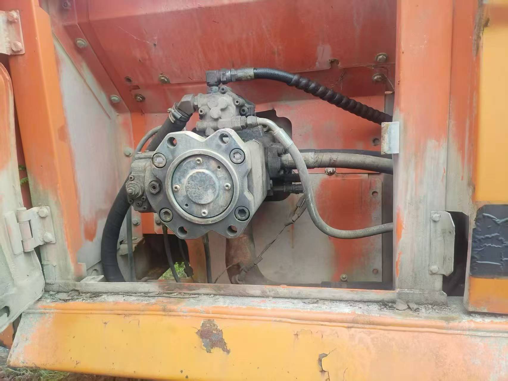 Buy Doosan DX260LC Used Excavator / 5
