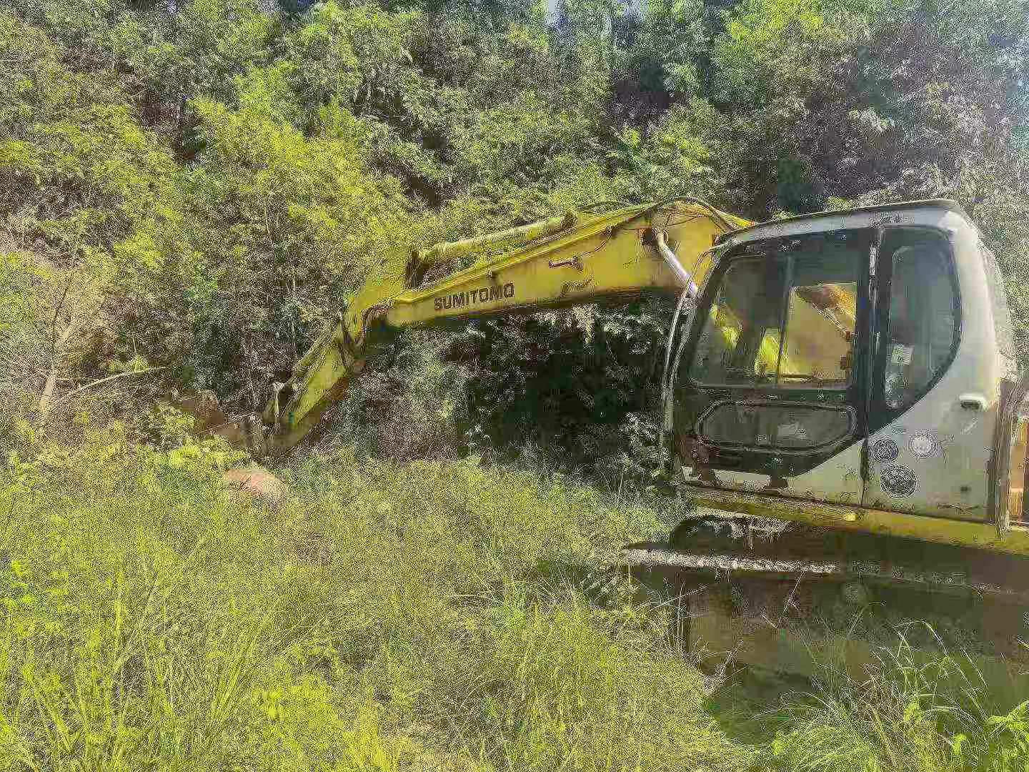 Buy Sumitomo SH200A3 Used Excavator / 2