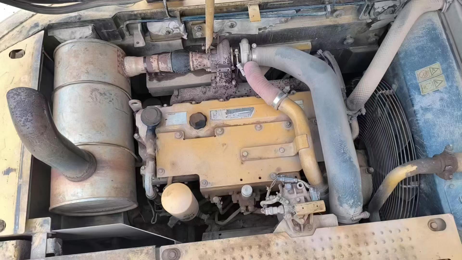 Buy Caterpillar Used Excavator / 5