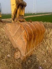 Buy Komatsu PC220-8 Used Excavator / 4 Buy Komatsu PC220-8 Used Excavator / 4