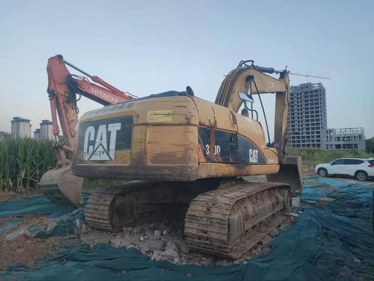 Buy Caterpillar Used Excavator / 1