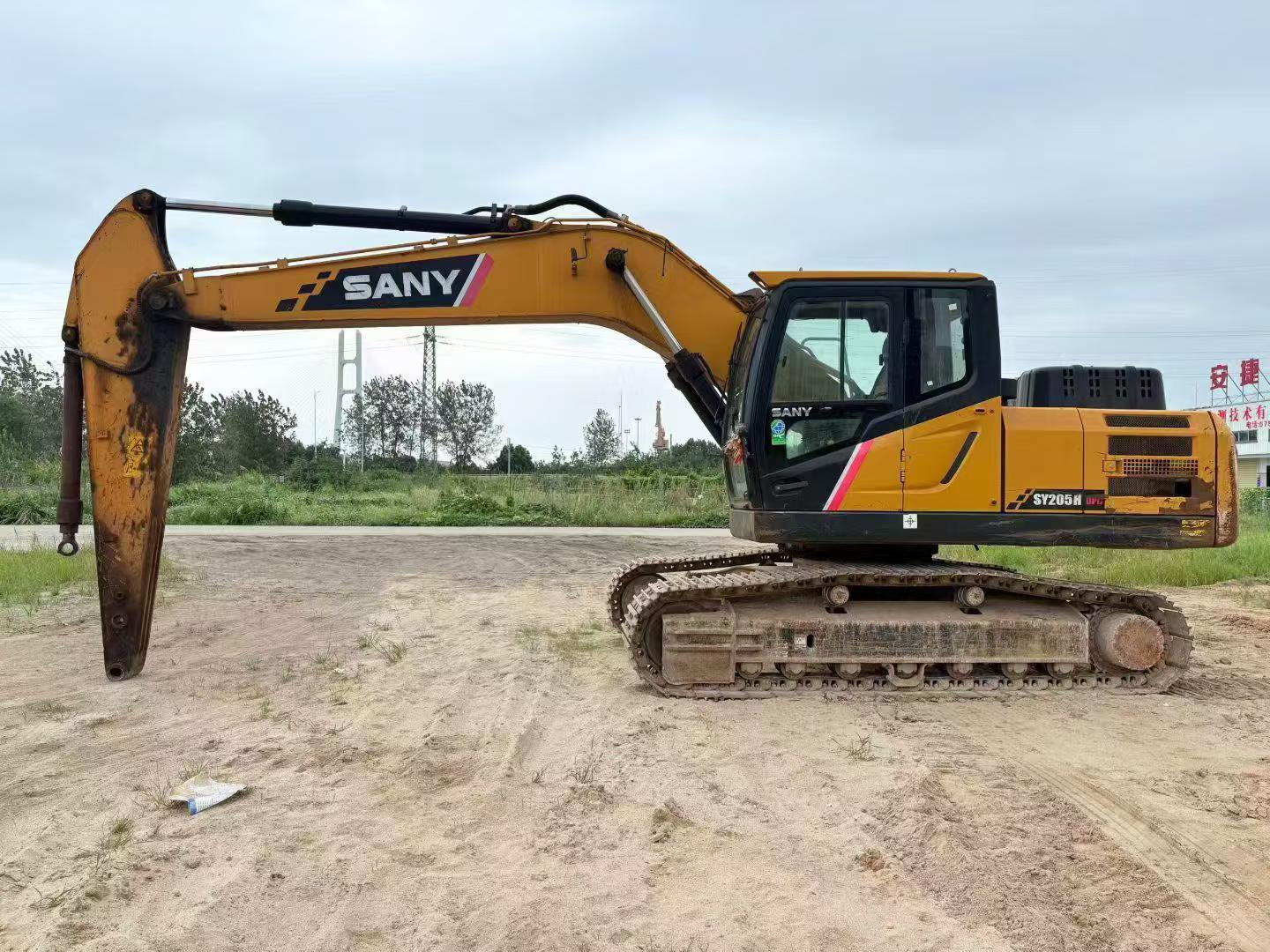 Buy Sany SY205C Used Excavator / 4
