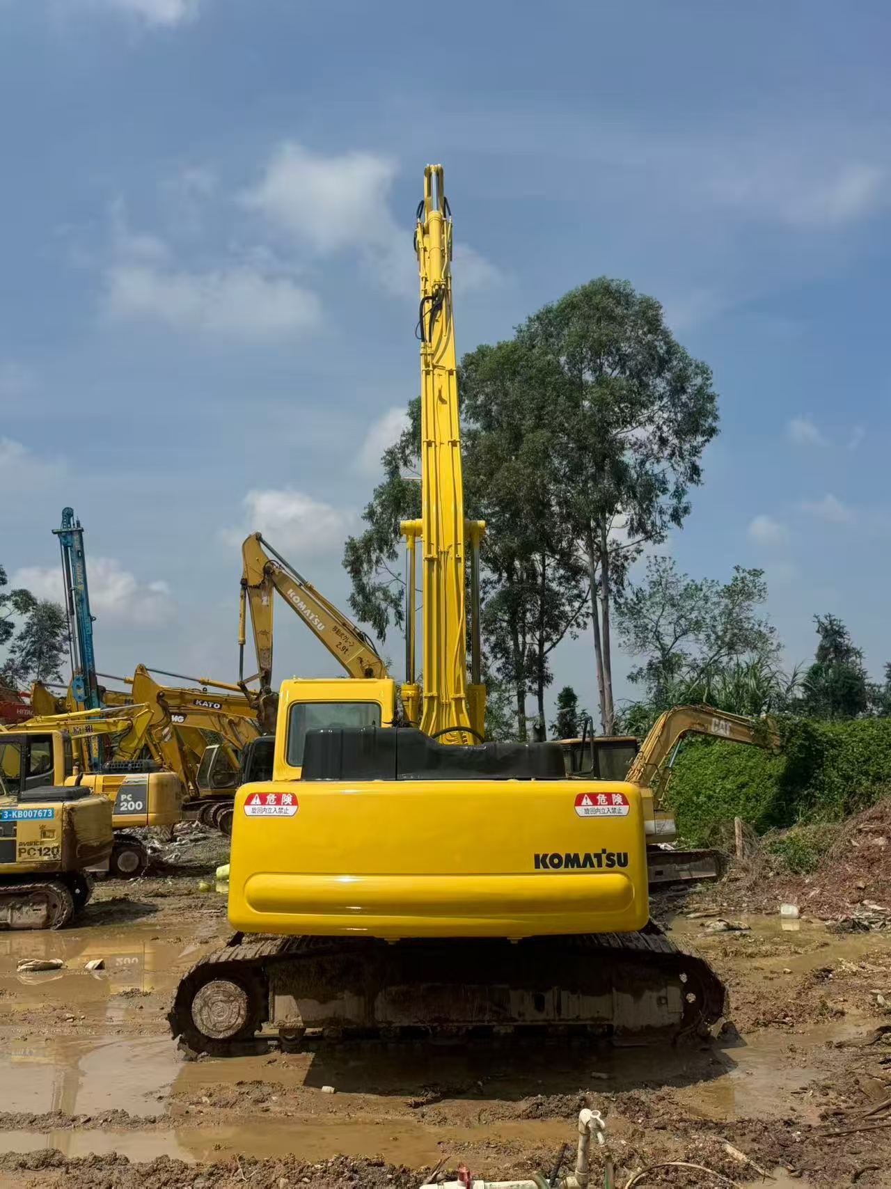 شراء حفارة Komatsu PC200-6E مستعملة / 9