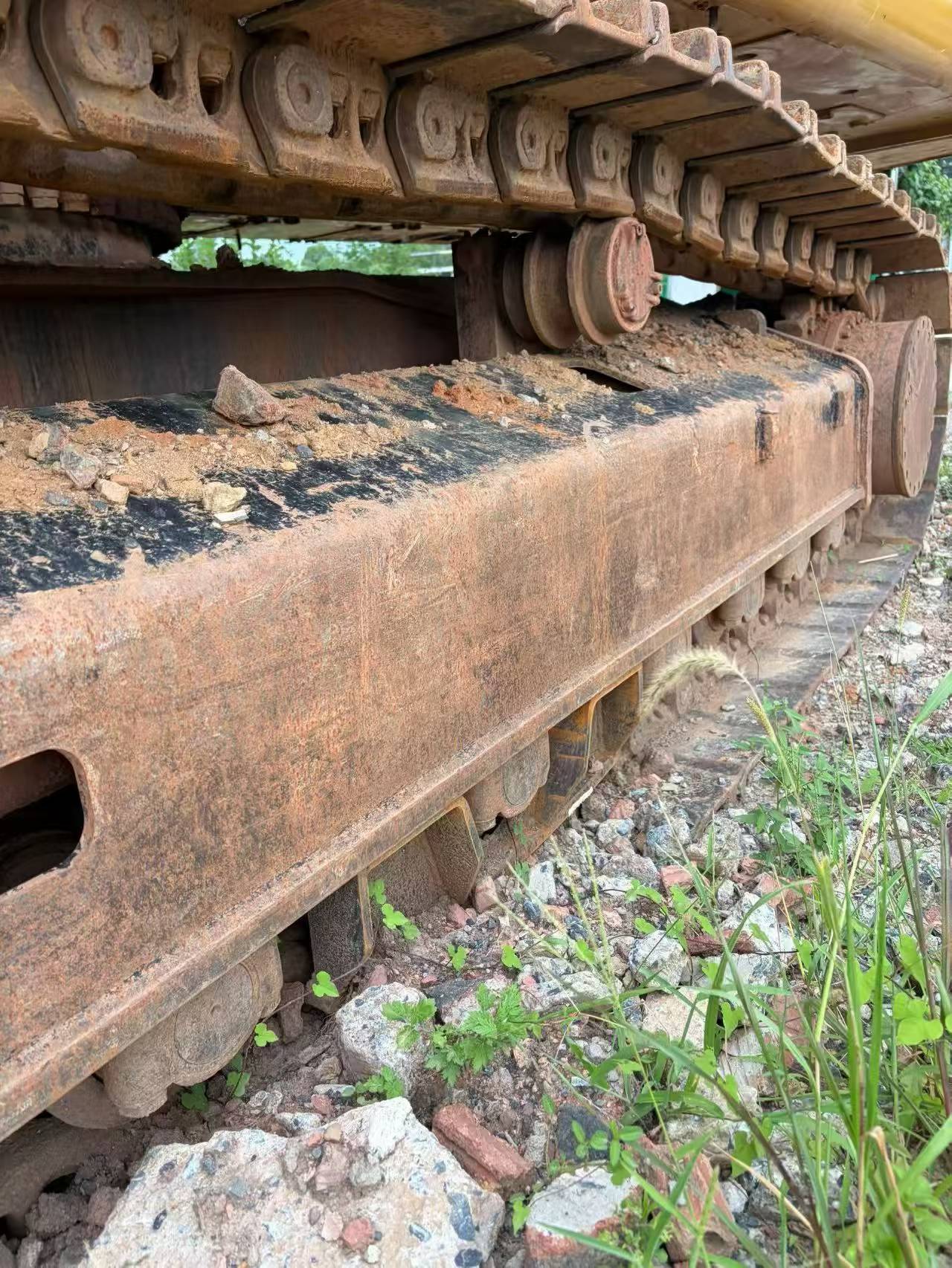 Buy Caterpillar Used Excavator / 2