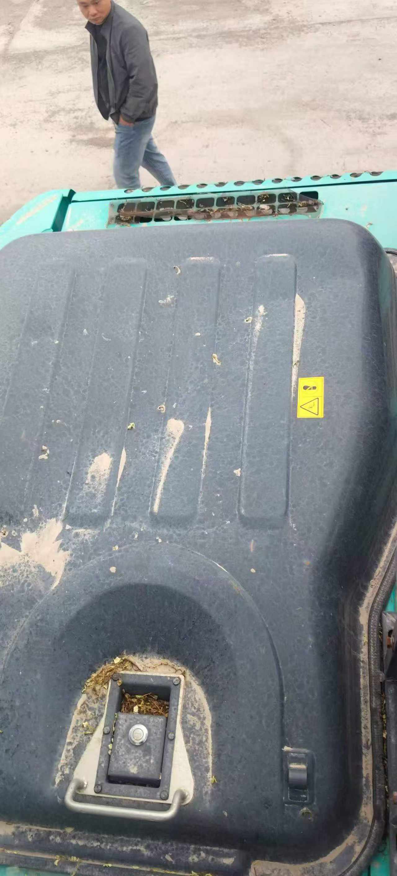 Buy Kobelco SK130 Used Excavator / 9