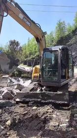 Buy XCMG XE75C Used Excavator / 2 Buy XCMG XE75C Used Excavator / 2