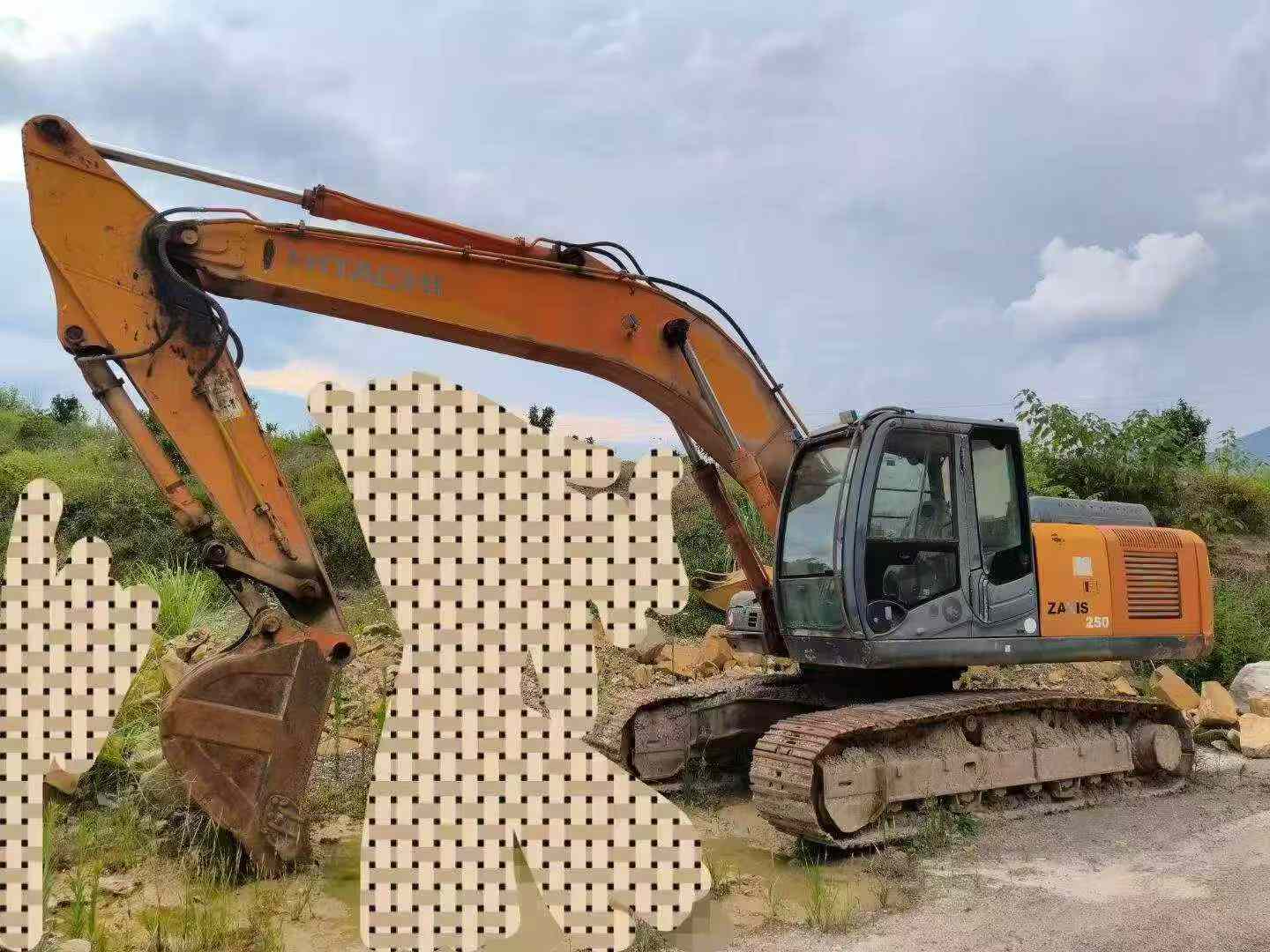 Buy Hitachi EX240-3 Used Excavator / 2