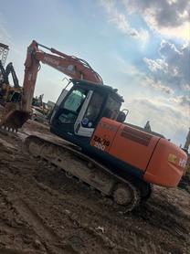 Buy Hitachi EX200-3 Used Excavator / 3 Buy Hitachi EX200-3 Used Excavator / 3