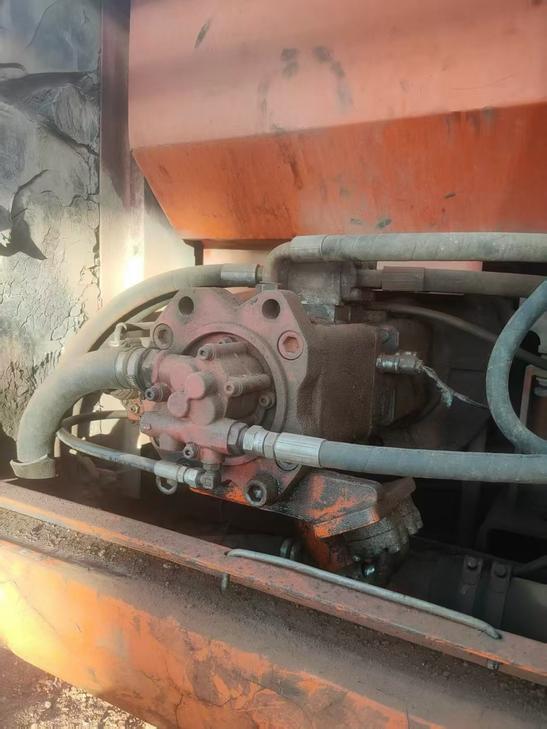 Buy Doosan DH220-7 Used Excavator / 1