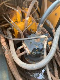 Buy Hyundai R215VS Used Excavator / 4 Buy Hyundai R215VS Used Excavator / 4