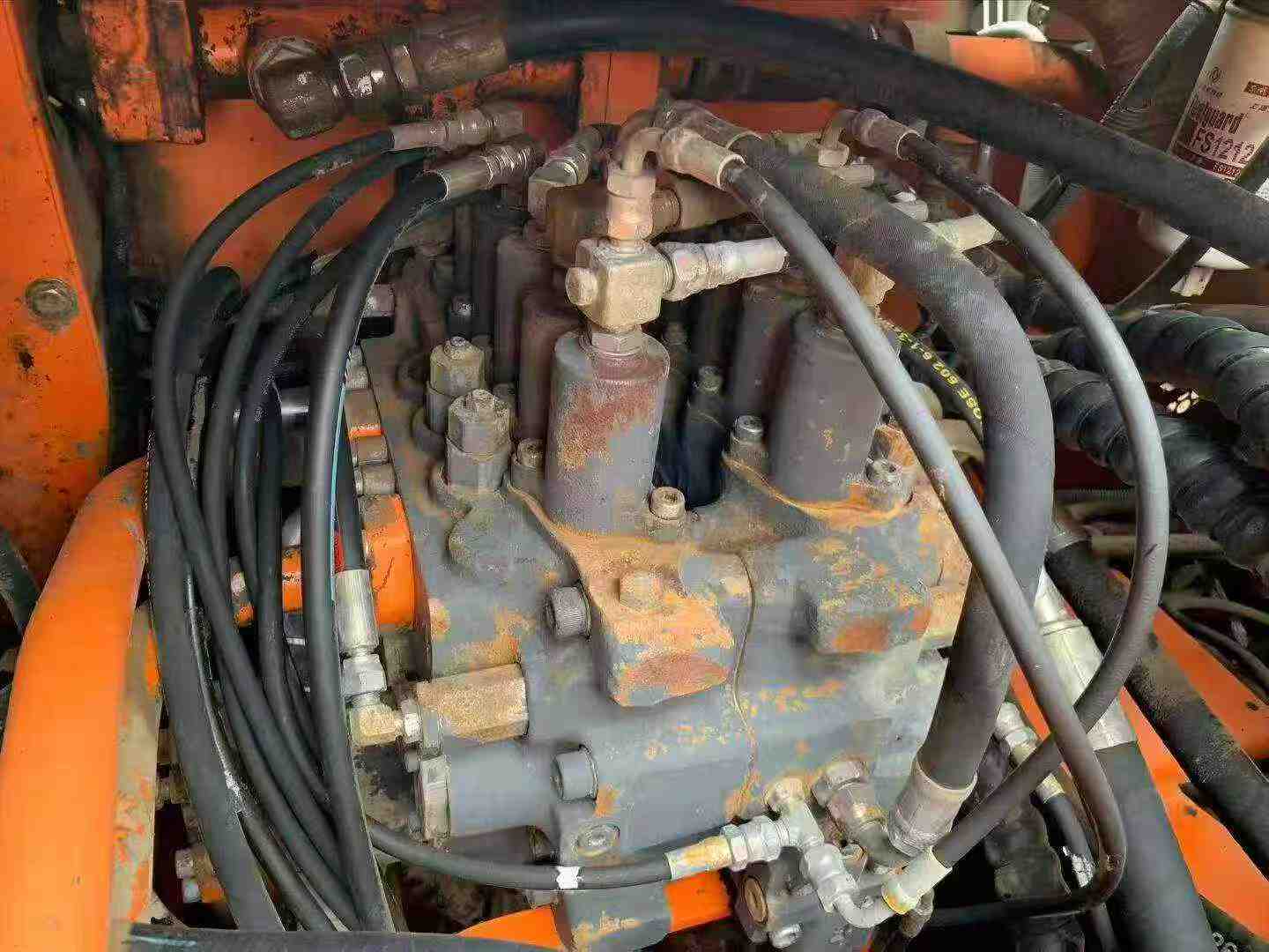 Buy Doosan DX210W Used Excavator / 6