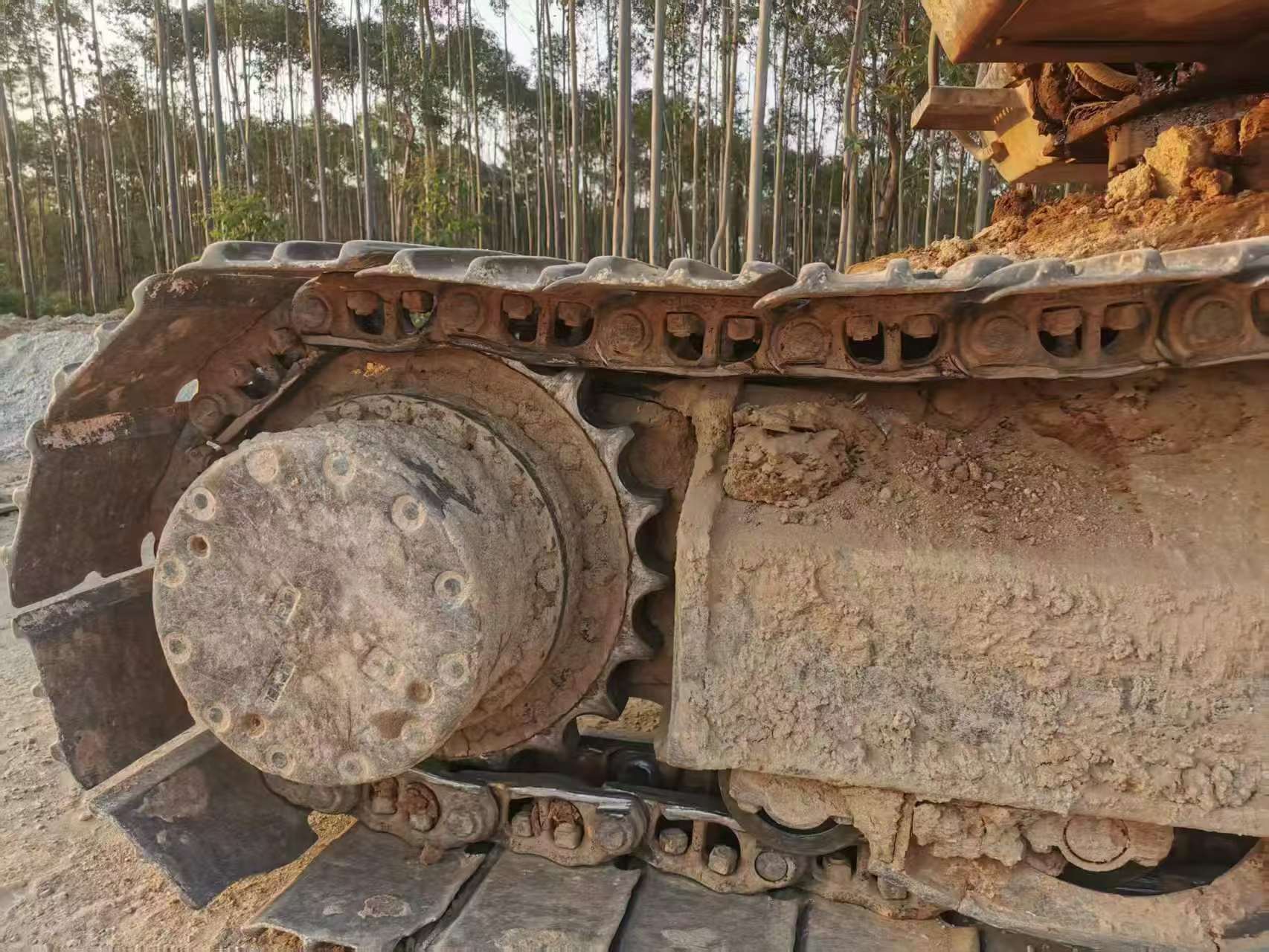 شراء حفارة Hitachi ZX240-3G مستعملة / 9