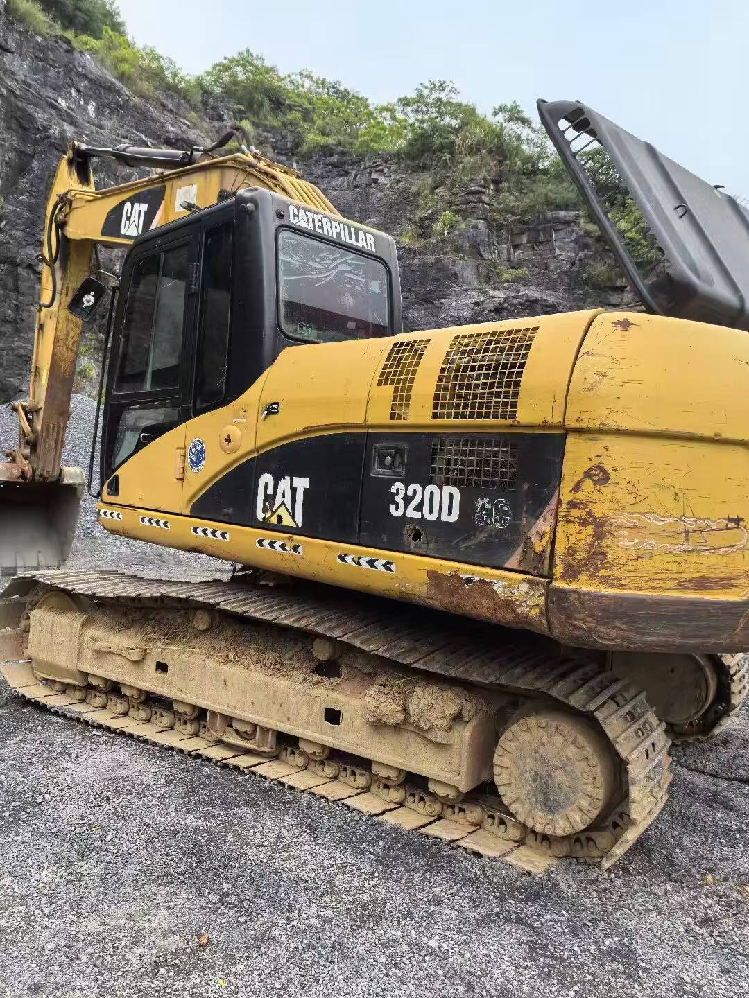 Buy Caterpillar Used Excavator / 5