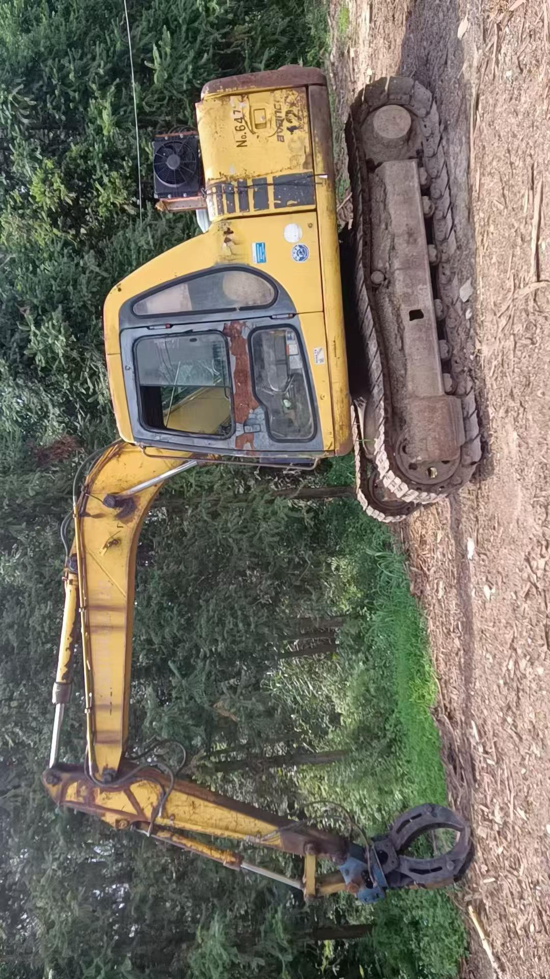 Buy Komatsu PC100-6 Used Excavator / 2