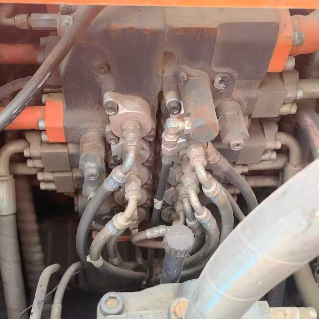 Buy Doosan DH225-9 Used Excavator / 4
