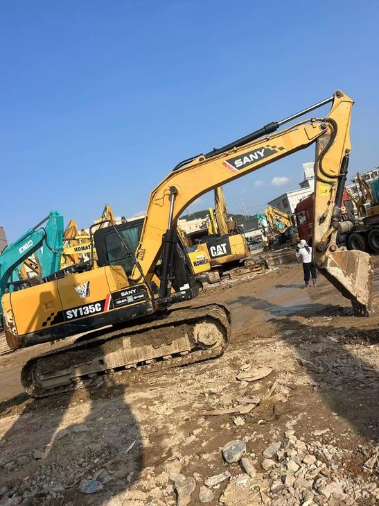Buy Sany SY135 Used Excavator / 1