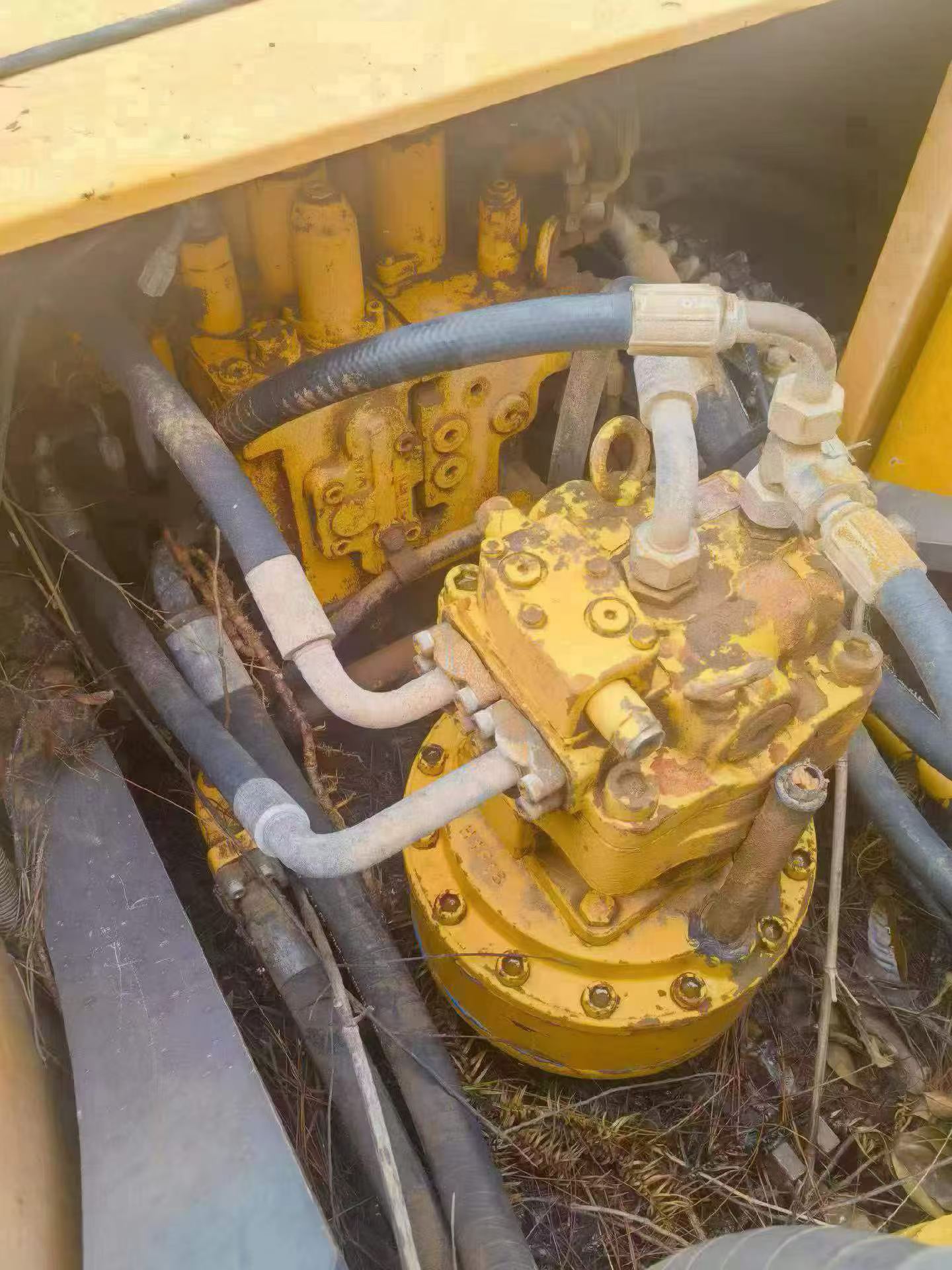 Buy Sany SY215C Used Excavator / 3