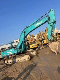 Buy Kobelco SK350-8 Used Excavator / 4 Buy Kobelco SK350-8 Used Excavator / 4