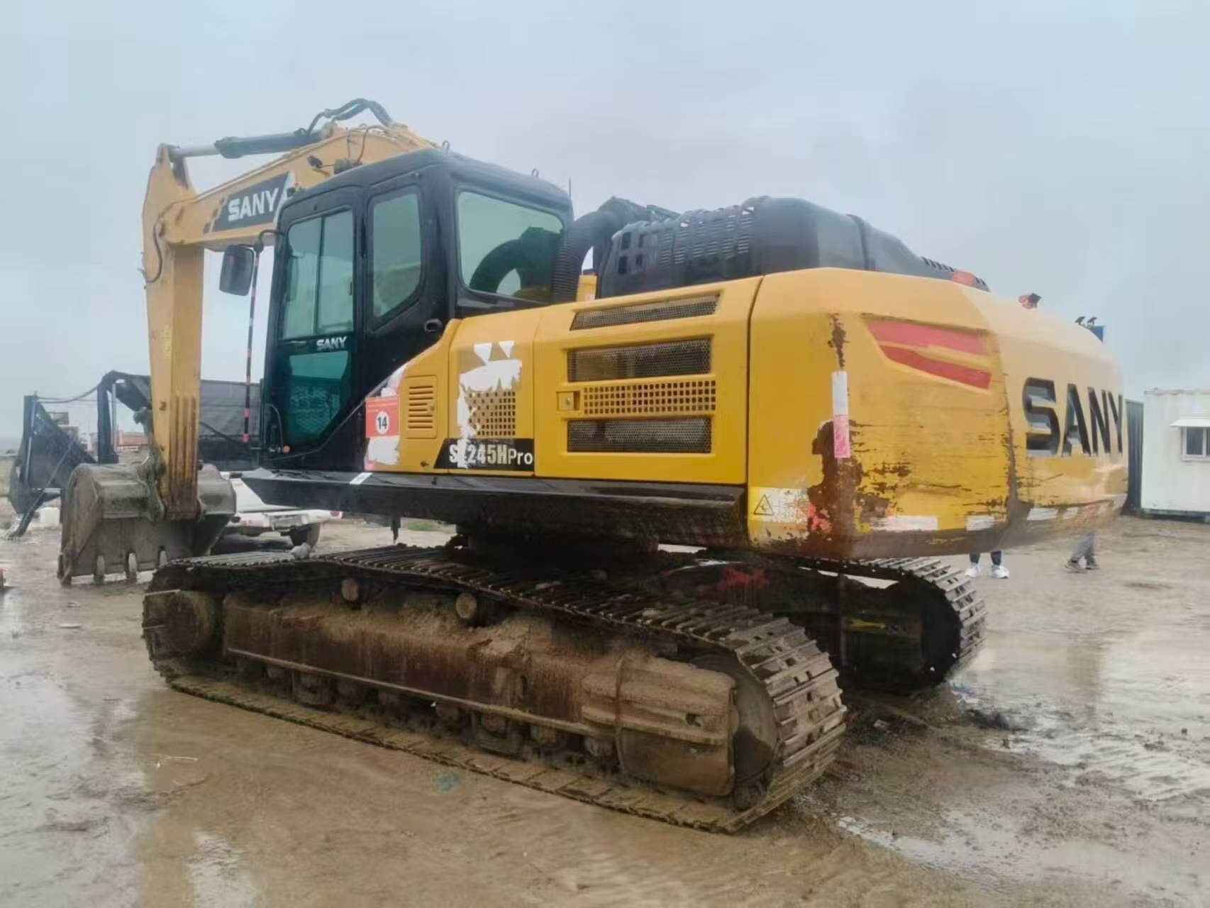 Buy Sany SY245H Used Excavator / 3