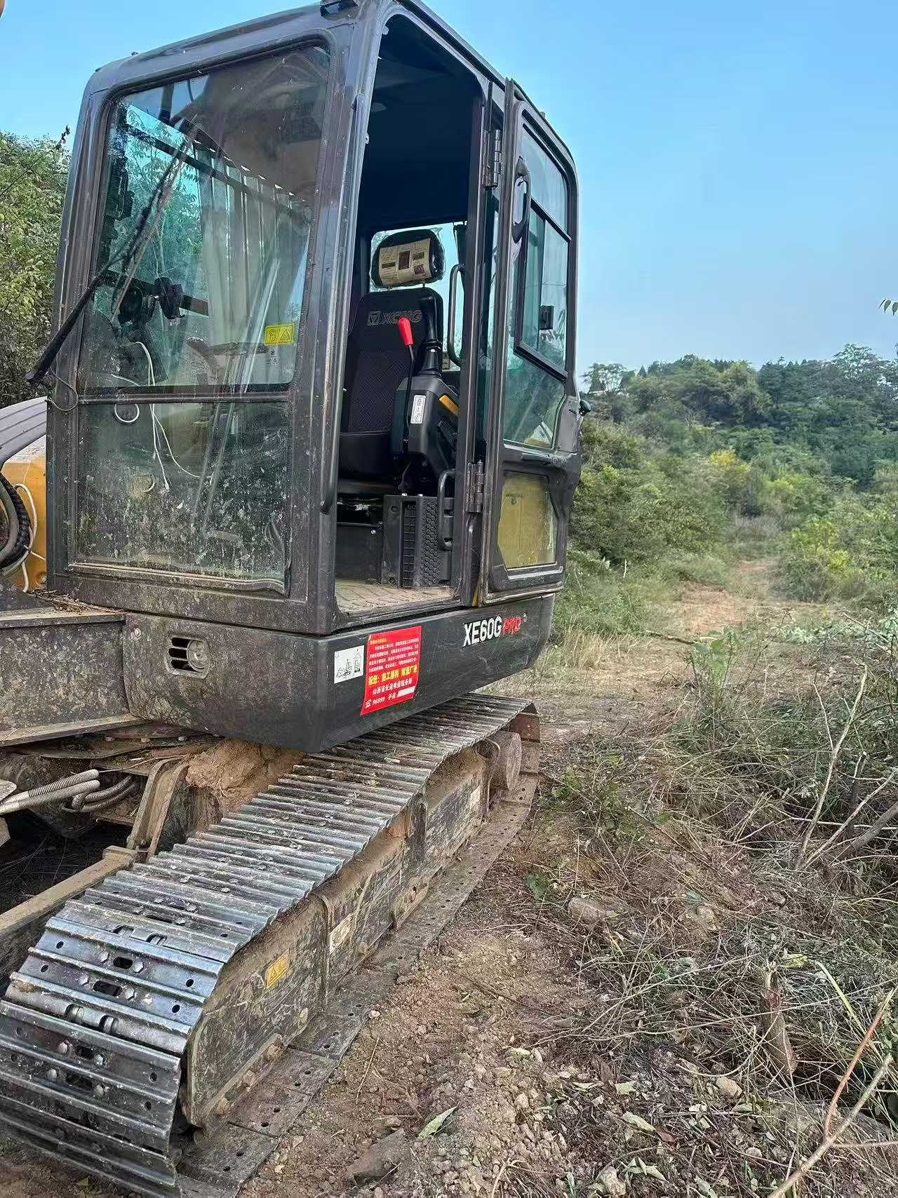 Buy XCMG XE60 Used Excavator / 8