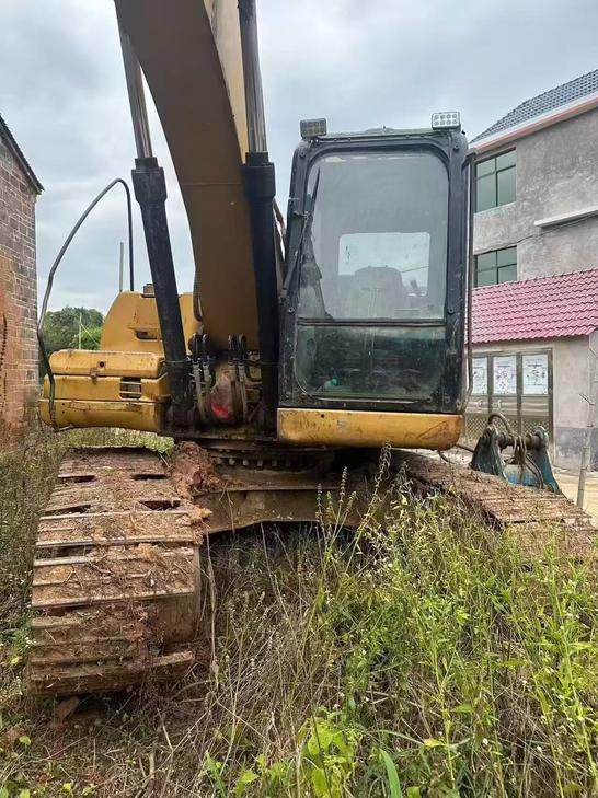 Buy Caterpillar 320A Used Excavator / 1