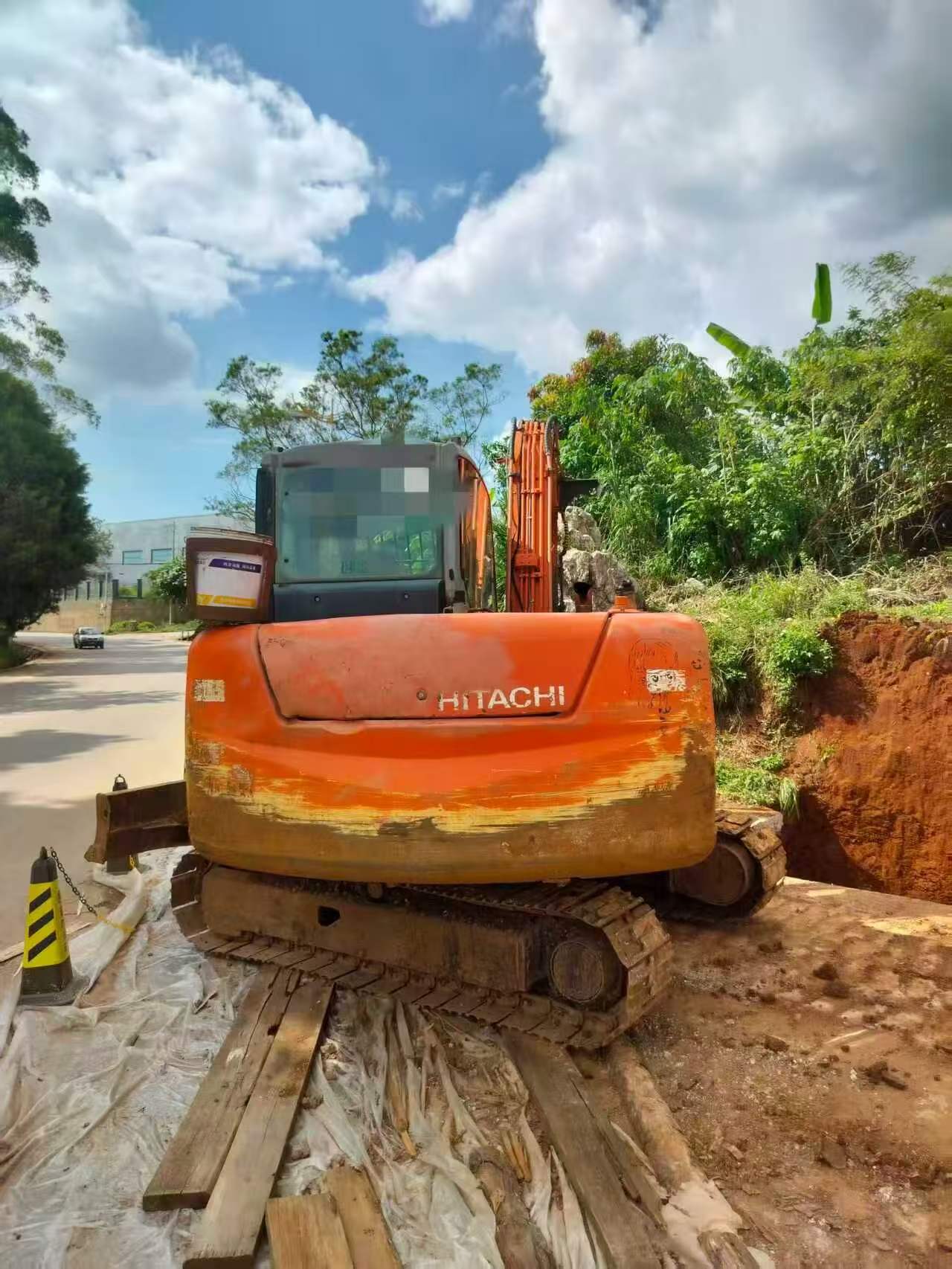 Buy Hitachi ZX60 Used Excavator / 2