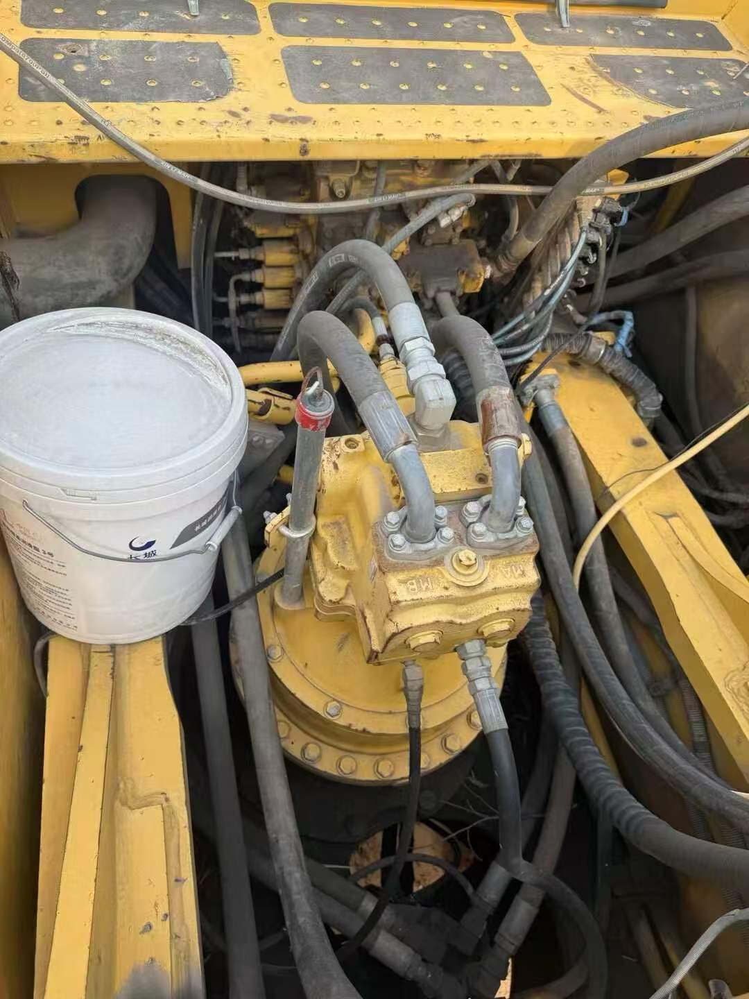 Buy Komatsu WA500-3 Used Excavator / 7