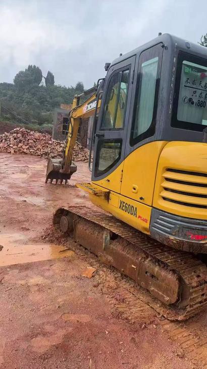 Buy XCMG XE60 Used Excavator / 1
