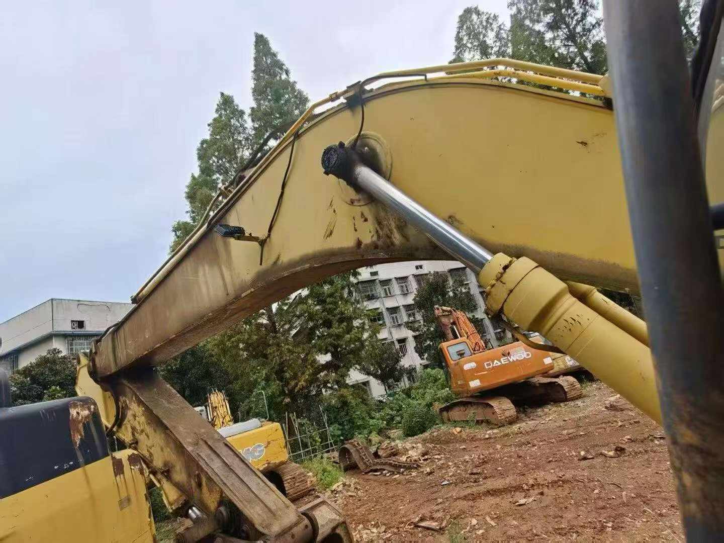 Buy Kobelco SK250 Used Excavator / 3