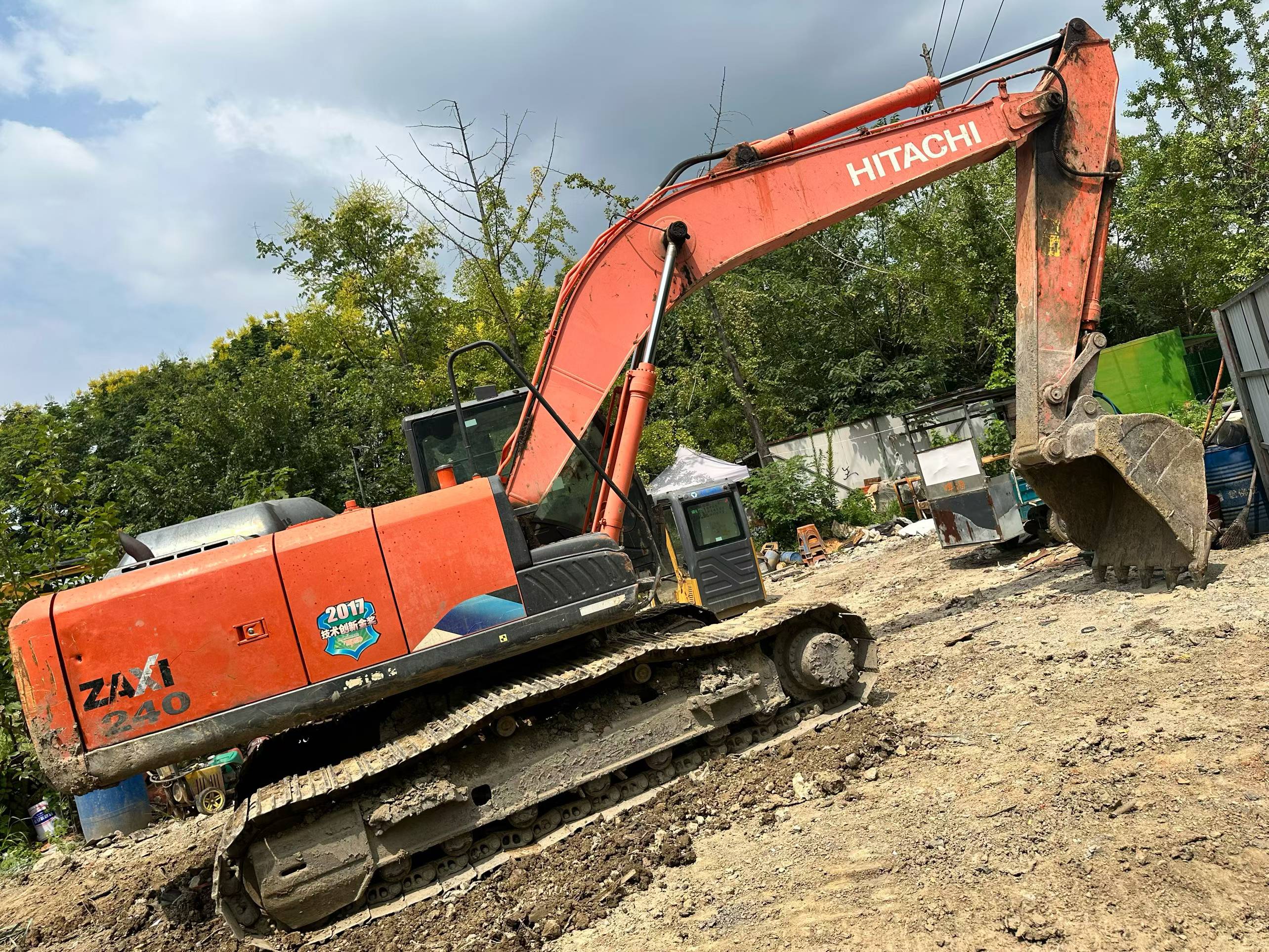 Buy Hitachi EX200 Used Excavator / 3