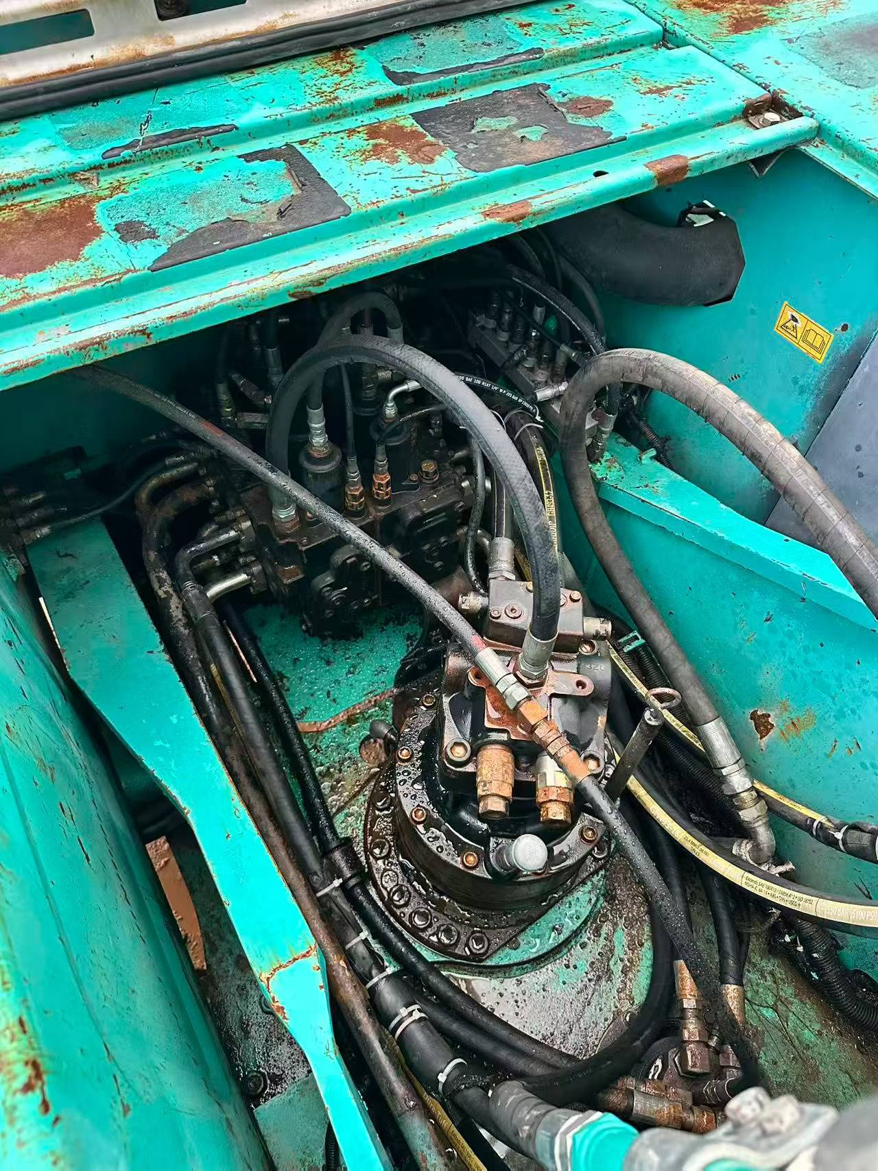 Buy Kobelco SK200-8 Used Excavator / 8