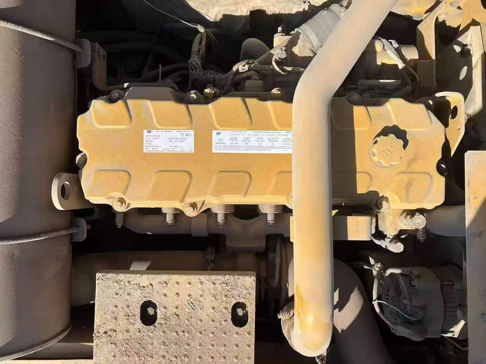 Buy Caterpillar Used Excavator / 7