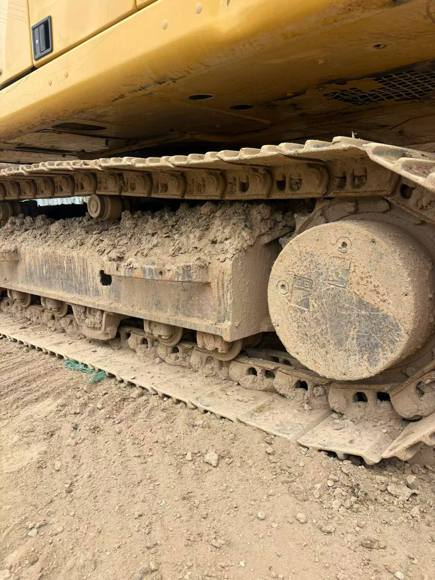Buy Caterpillar Used Excavator / 9