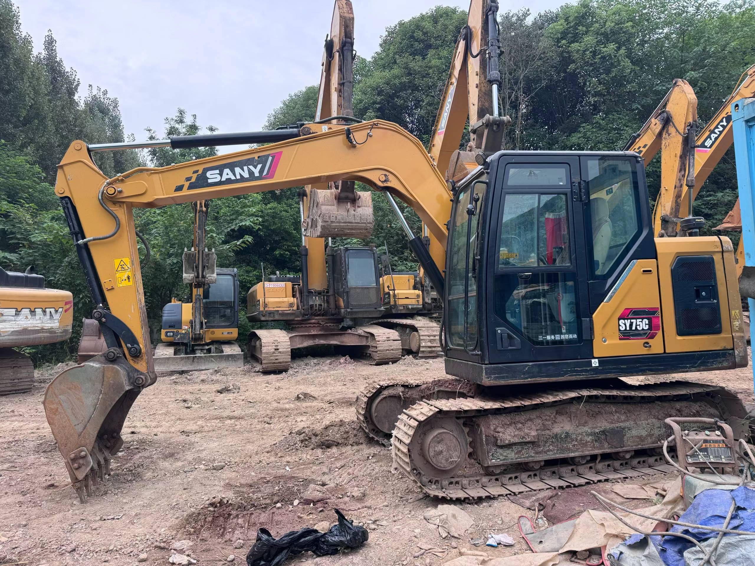 Buy Sany SY75 Used Excavator / 2