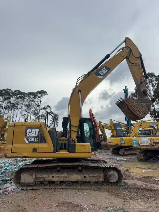 Buy Caterpillar 320GC Used Excavator / 1