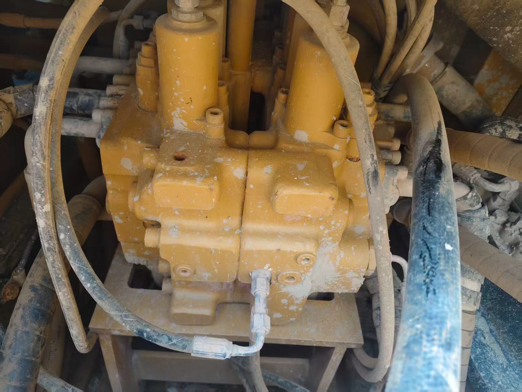 Buy Sany SY205C Used Excavator / 5