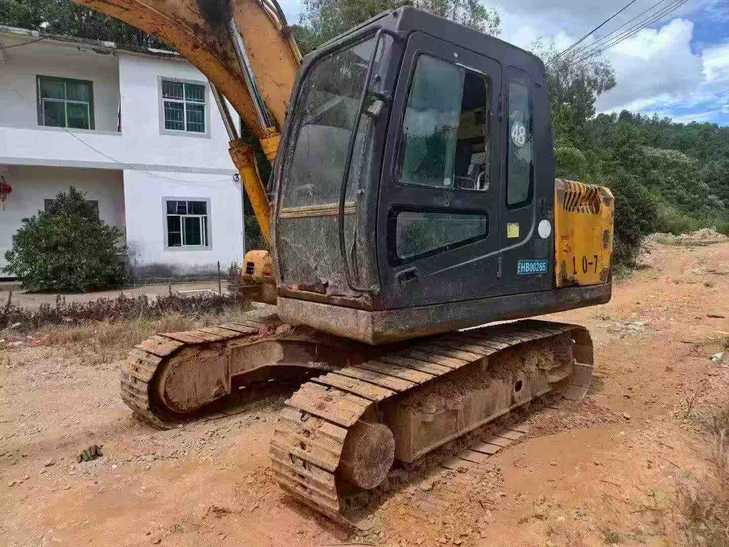 Buy Hyundai R110-7 Used Excavator / 1
