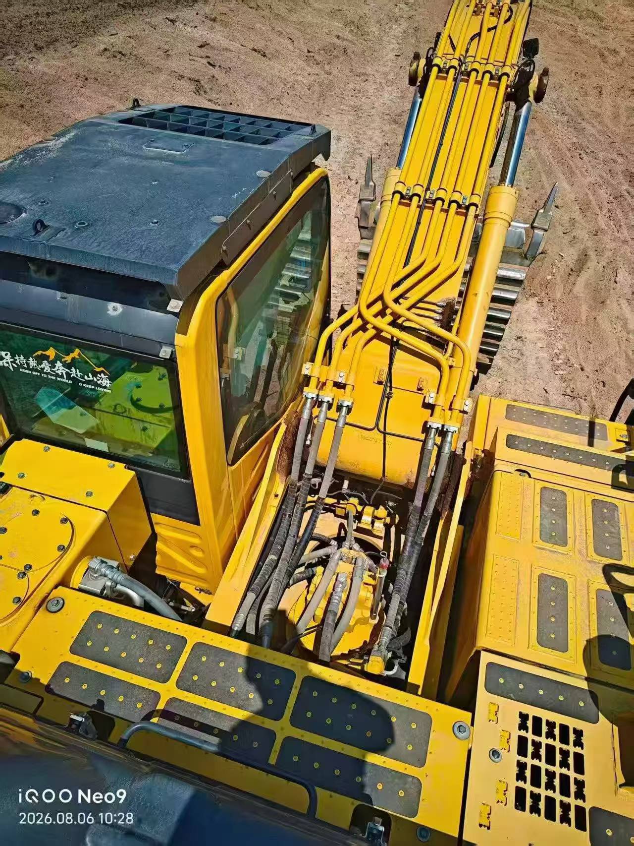Buy Komatsu PC375LC-11M0 Used Excavator / 5