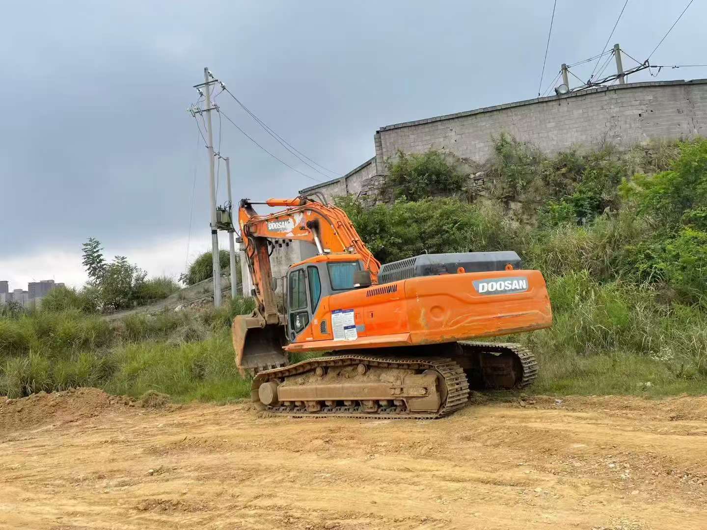 Buy Doosan DX380 Used Excavator / 2