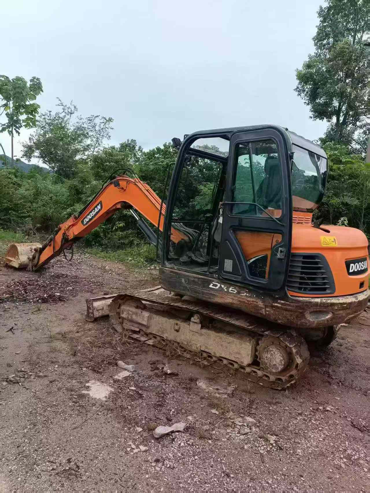 Buy Doosan DX60 Used Excavator / 9