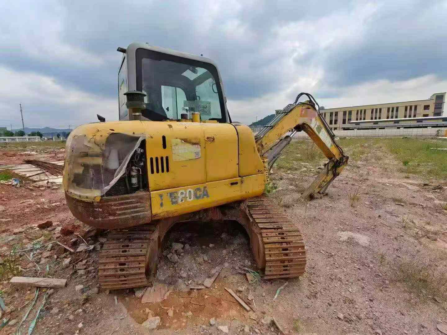 Buy XCMG LW60G Used Excavator / 2