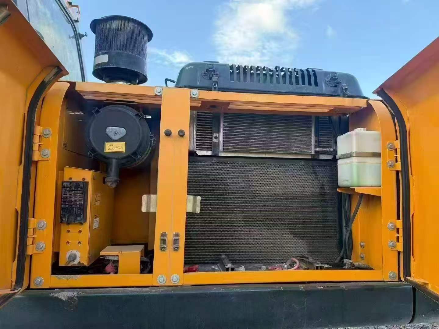 Buy Hyundai R215-7 Used Excavator / 9